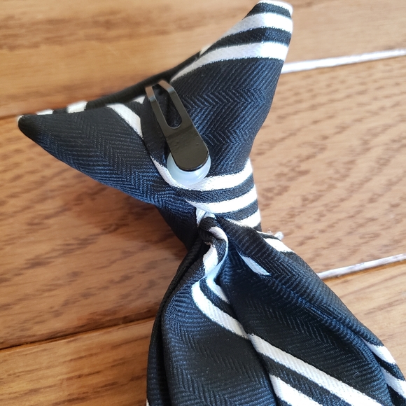Boys clip on tie - Picture 3 of 4